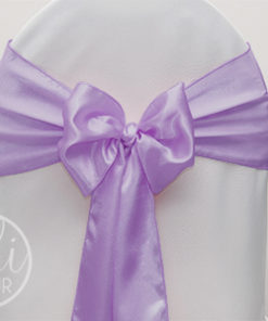 Location noeud lilas parme en satin pour housses de chaises